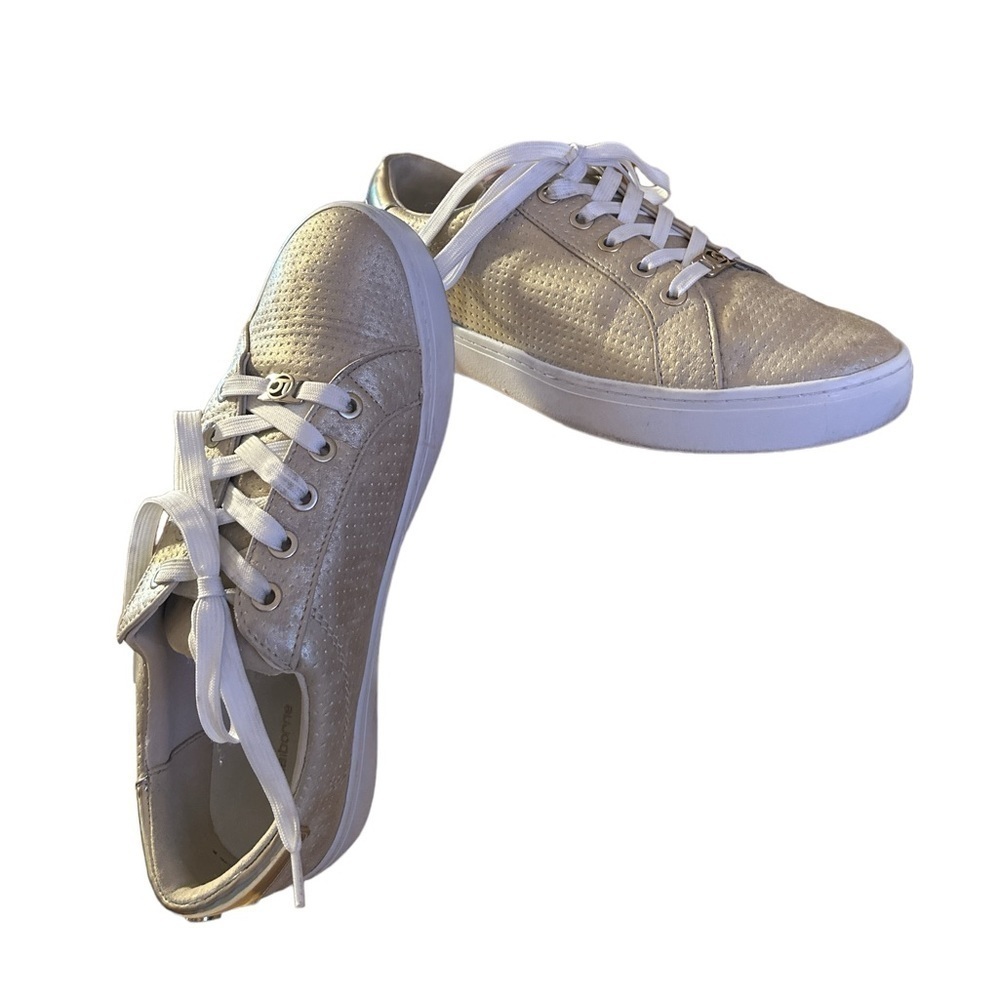 Liz Claiborne Warwick Metallic Gold Classic White Lace up Logo Sneaker